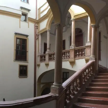 La Residenza Dell' Alloro Apartment