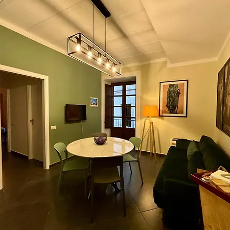 Apartment La Residenza Dell' Alloro