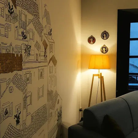 La Residenza Dell' Alloro דירה