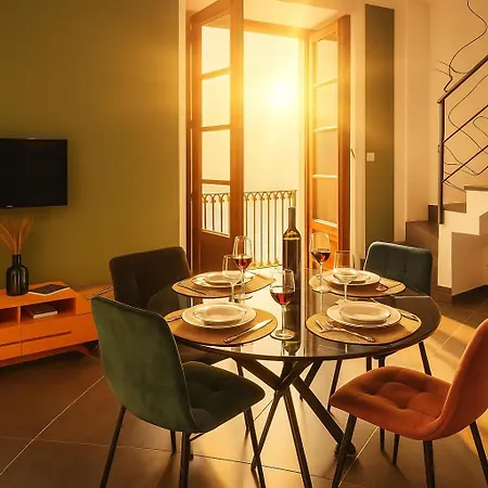 La Residenza Dell' Alloro דירה