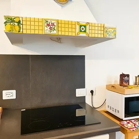 La Residenza Dell' Alloro דירה