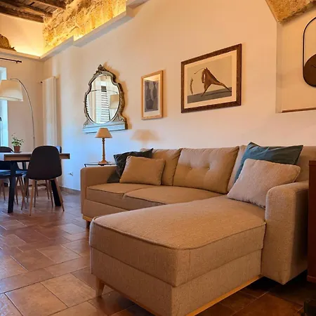La Residenza Dell' Alloro Daire